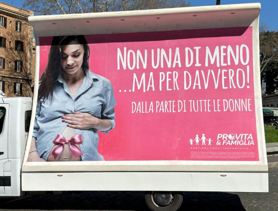 Noi per tutte le donne, dal Pd accuse isteriche 1